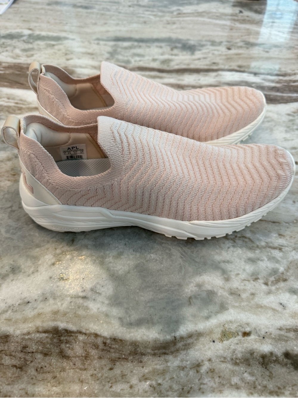 NWOT APL Women's TechLoom Traveler Light Pink Blush White size 8